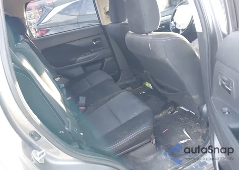 2017 Mitsubishi Outlander Es z USA, uszkodzony, nr VIN JA4AD2A33HZ032388